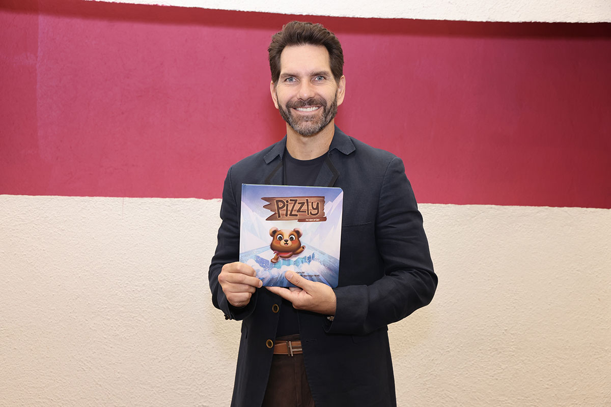 Arap Bethke celebra el Día del Niño con 'Pizzly', una historia de identidad llena de valores y aventura