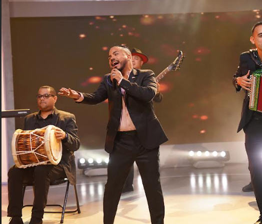 Axel Thomas concluye con éxito su gira promocional por Estados Unidos y República Dominicana, se prepara para lanzar nuevos sencillos