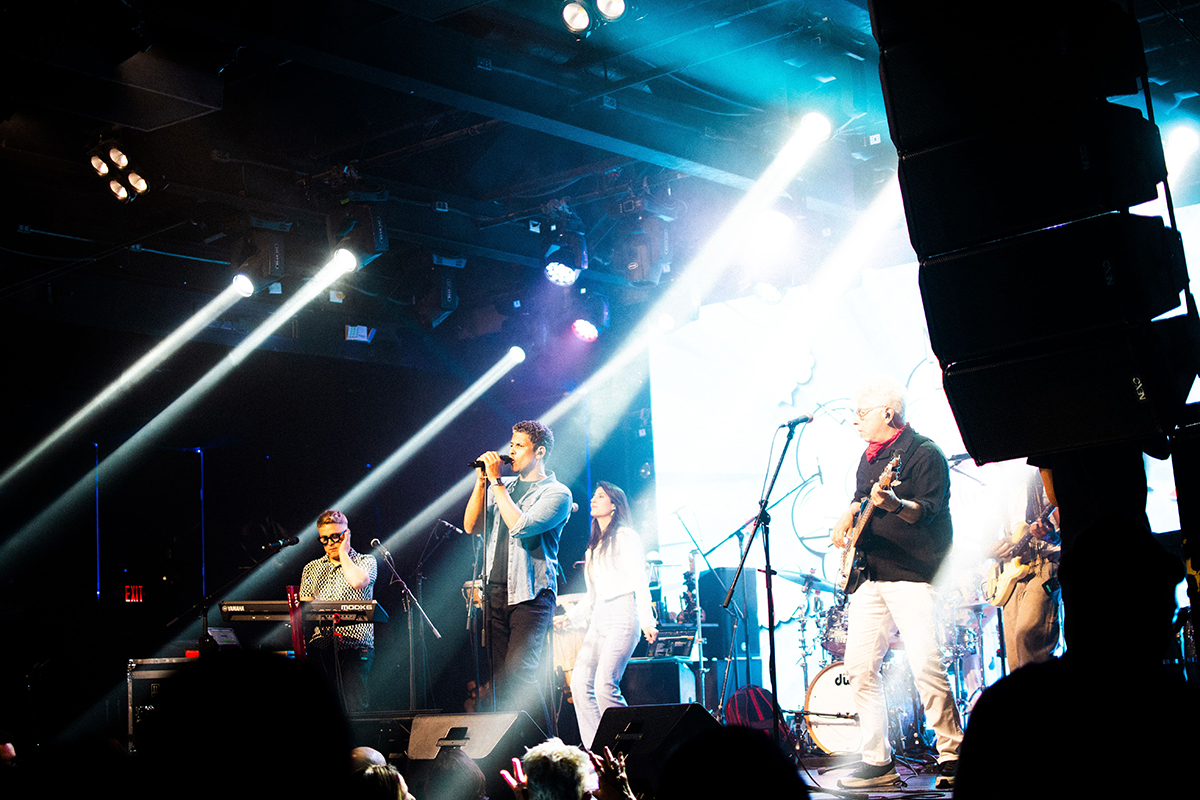 Pavel Núñez y Transfusión inauguran “Cultura Pop” con un exitoso concierto a casa llena