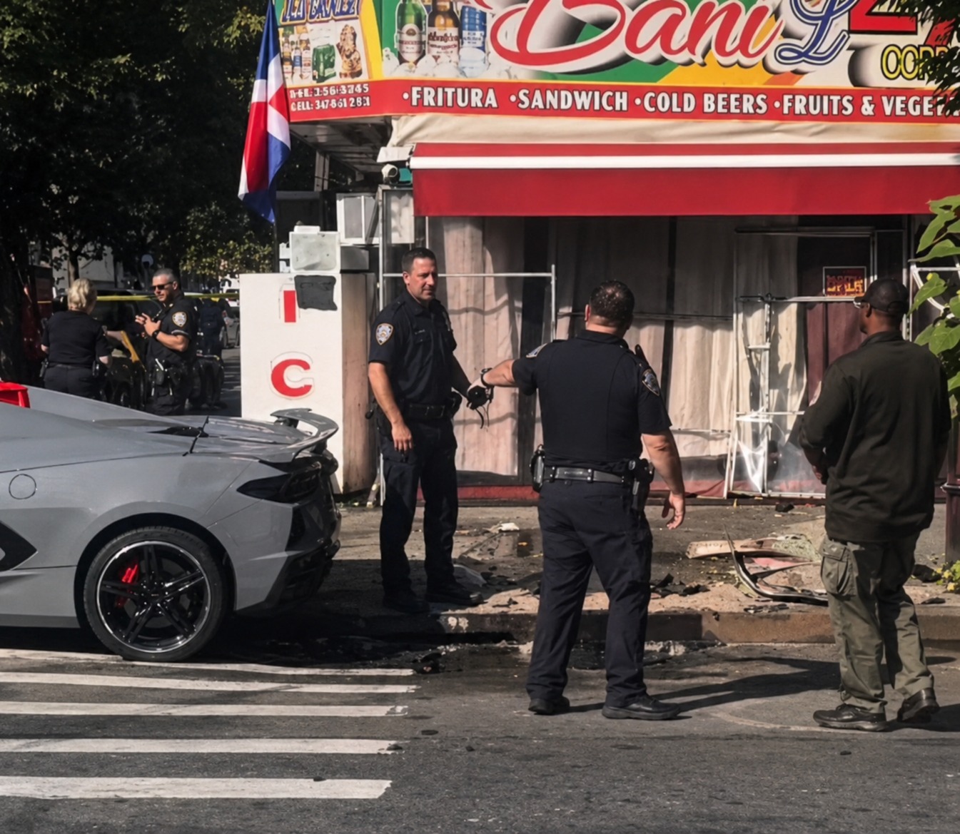 Violento accidente en Inwood deja tres heridos; NYPD investiga posible carrera ilegal