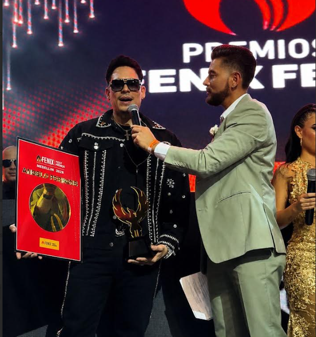 Angelo Perrone gana “Artista Revelación del Año” en los Premios Fénix 2026 en Medellín*