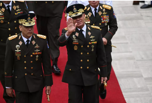 Venezuela sustituye al ministro de Defensa Vladimir Padrino López tras más de una década en el cargo