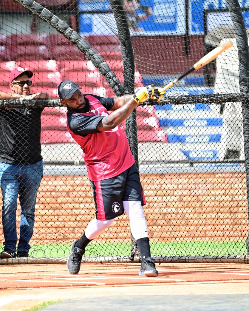 Marcell Ozuna encabeza nuevas integraciones a los entrenamientos de los Gigantes del Cibao